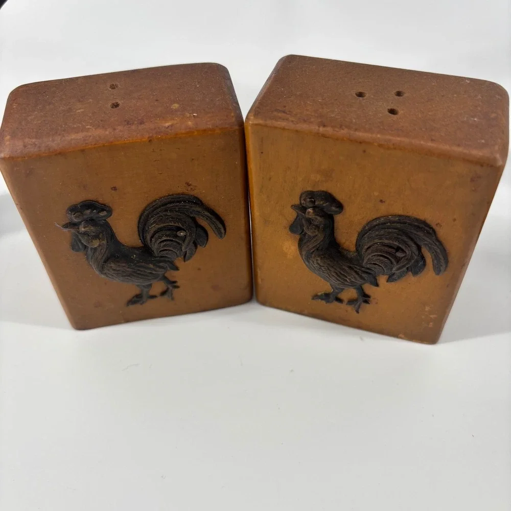 Vtg Victor Goldman Rooster Bottle Opener Cap Catcher Salt Pepper Shakers Set 3pc